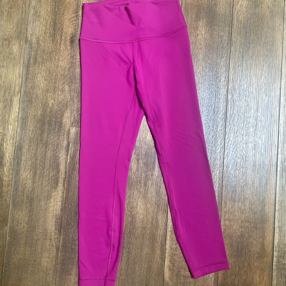 Lululemon size 4  align leggings cropped 24 inch hot pink